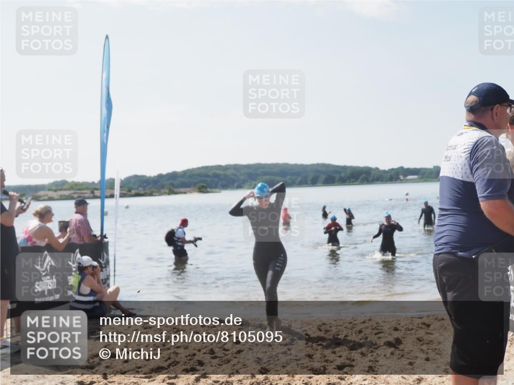 22.06.2025 - Viking Triathlon MichiJ http://msf.ph/oto/8105095 22.06.2025 10:49:17 Schwimmen 64, 155, 256, 317, 353 meine-sportfotos.de