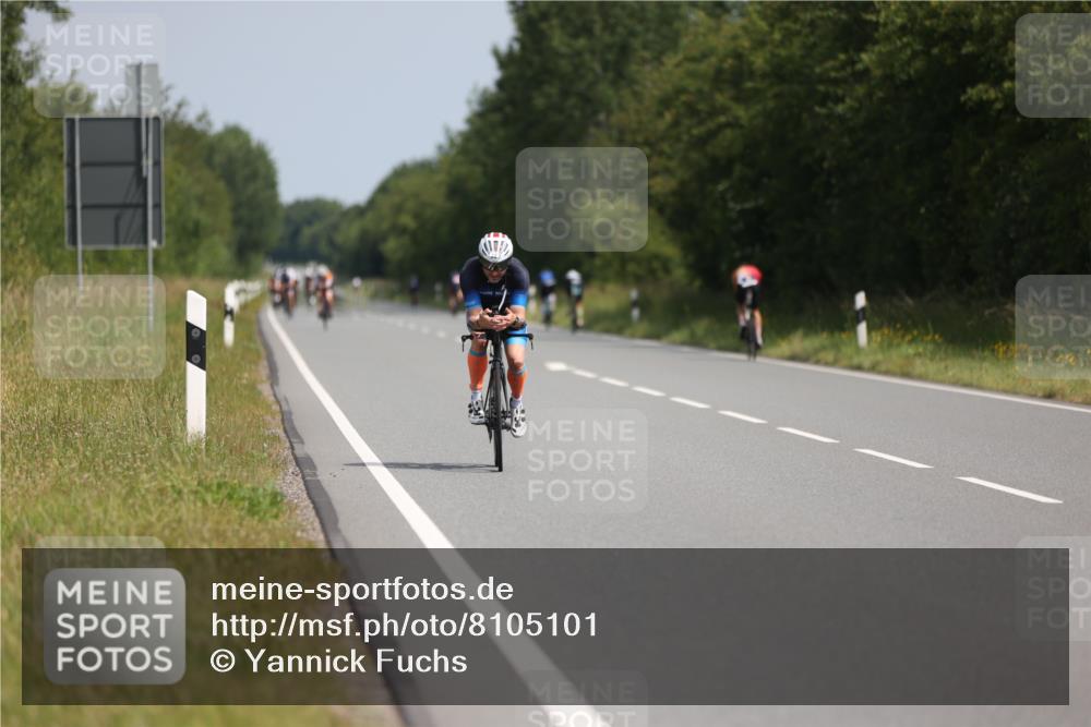 22.06.2025 - Viking Triathlon Yannick Fuchs http://msf.ph/oto/8105101 22.06.2025 11:29:08 Radfahren 14, 152, 310, 394 meine-sportfotos.de