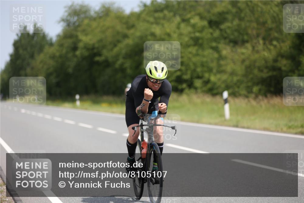 22.06.2025 - Viking Triathlon Yannick Fuchs http://msf.ph/oto/8105107 22.06.2025 12:09:28 Radfahren 31, 167, 185, 195, 383, 446 meine-sportfotos.de