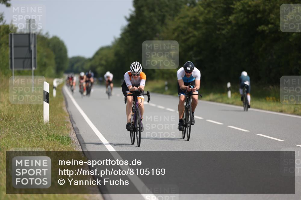 22.06.2025 - Viking Triathlon Yannick Fuchs http://msf.ph/oto/8105169 22.06.2025 11:29:22 Radfahren 43, 78, 110, 305, 314, 389, 411 meine-sportfotos.de