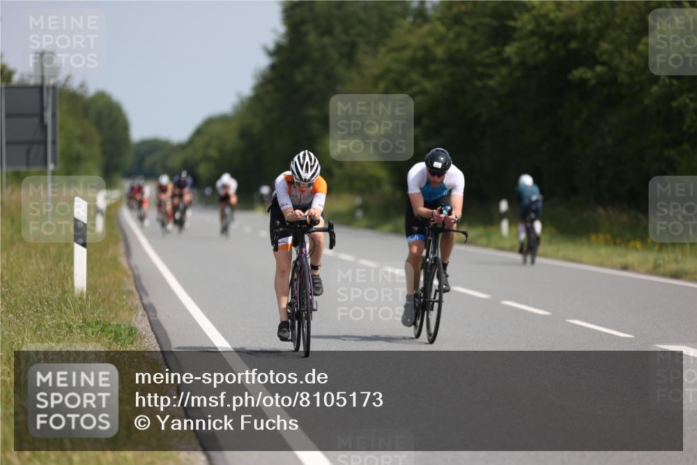 22.06.2025 - Viking Triathlon Yannick Fuchs http://msf.ph/oto/8105173 22.06.2025 11:29:22 Radfahren 43, 78, 110, 305, 314, 389, 411 meine-sportfotos.de