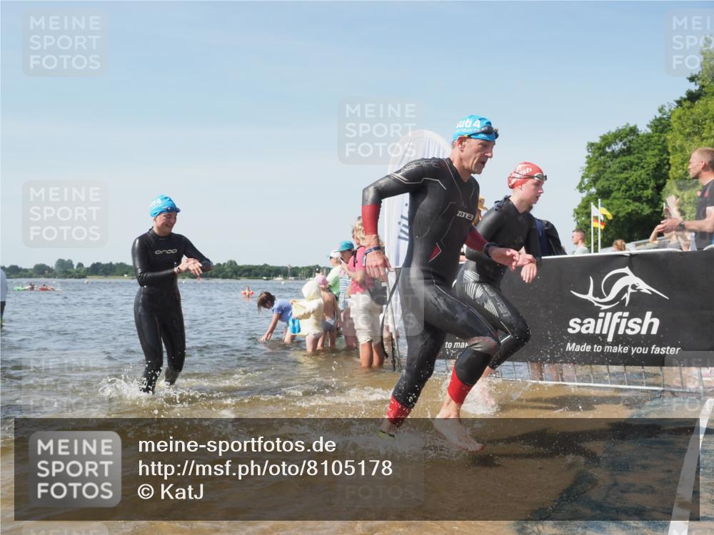 22.06.2025 - Viking Triathlon KatJ http://msf.ph/oto/8105178 22.06.2025 10:36:11 Schwimmen 19, 101, 313, 334, 377, 407, 448, 636 meine-sportfotos.de