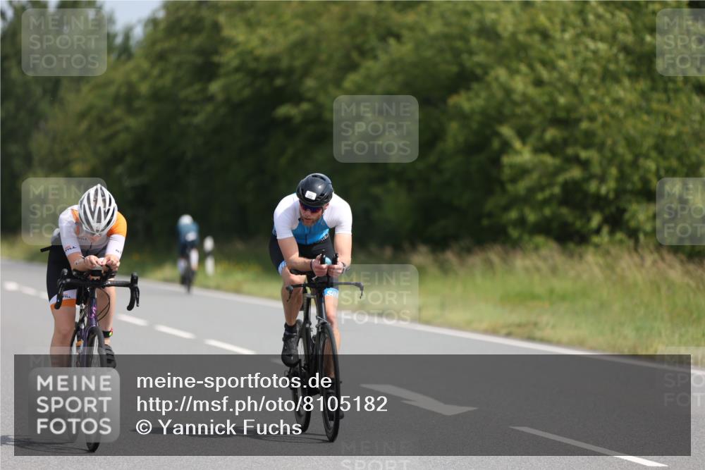22.06.2025 - Viking Triathlon Yannick Fuchs http://msf.ph/oto/8105182 22.06.2025 11:29:23 Radfahren 43, 78, 110, 305, 314, 389, 411, 427 meine-sportfotos.de