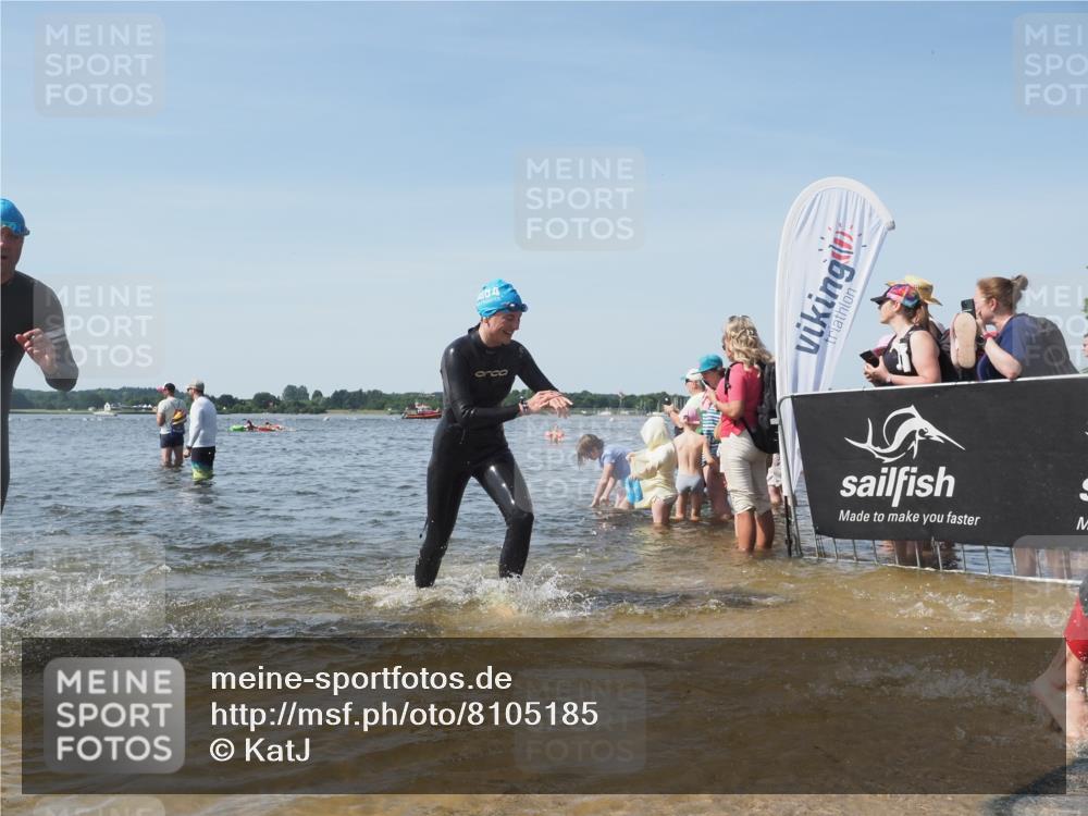 22.06.2025 - Viking Triathlon KatJ http://msf.ph/oto/8105185 22.06.2025 10:36:11 Schwimmen 19, 101, 313, 334, 377, 407, 448, 636 meine-sportfotos.de