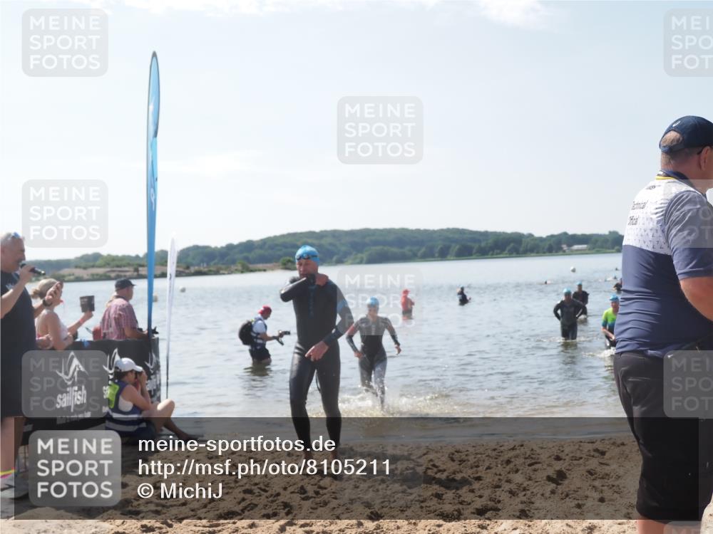 22.06.2025 - Viking Triathlon MichiJ http://msf.ph/oto/8105211 22.06.2025 10:49:32 Schwimmen 64, 256, 263, 321, 453 meine-sportfotos.de
