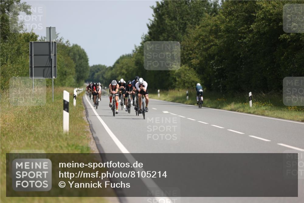 22.06.2025 - Viking Triathlon Yannick Fuchs http://msf.ph/oto/8105214 22.06.2025 11:29:25 Radfahren 43, 78, 93, 110, 281, 305, 314, 320, 389, 411, 427 meine-sportfotos.de