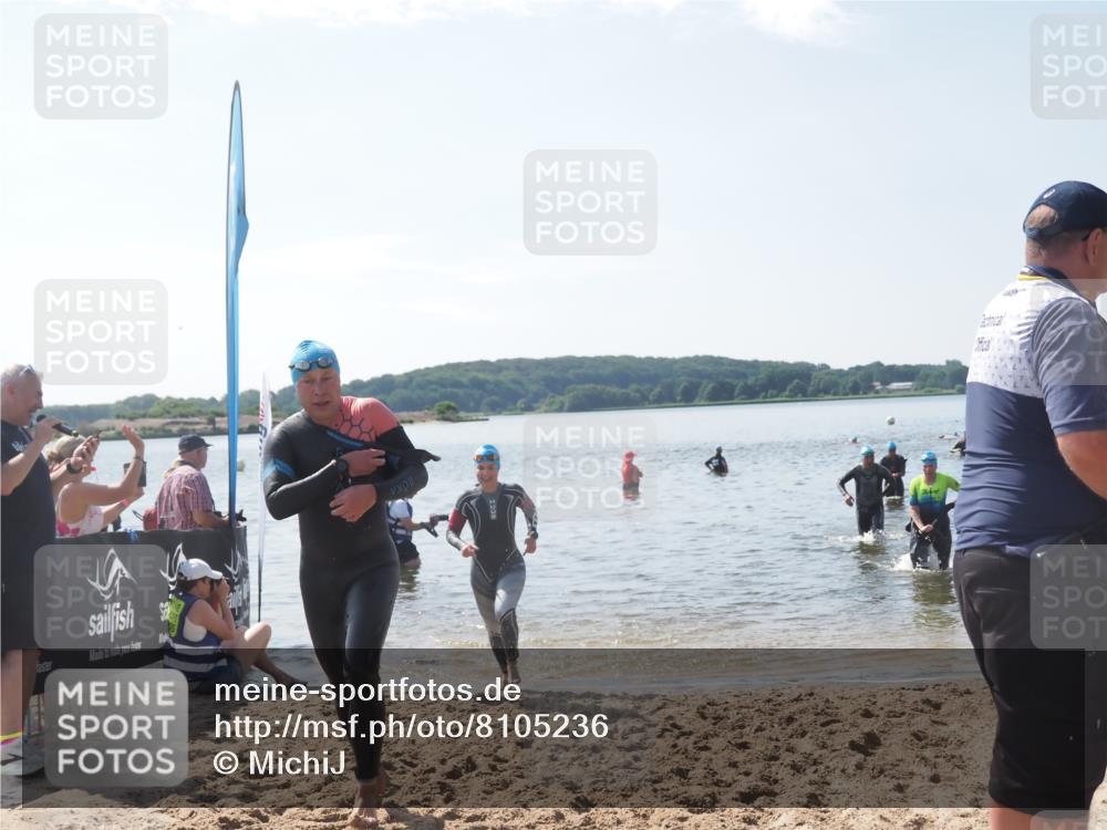 22.06.2025 - Viking Triathlon MichiJ http://msf.ph/oto/8105236 22.06.2025 10:49:33 Schwimmen 64, 256, 263, 321, 453 meine-sportfotos.de