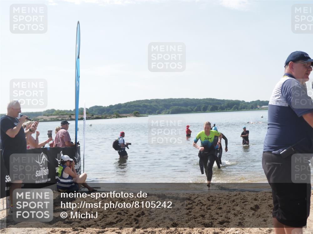 22.06.2025 - Viking Triathlon MichiJ http://msf.ph/oto/8105242 22.06.2025 10:49:38 Schwimmen 263, 321, 453 meine-sportfotos.de