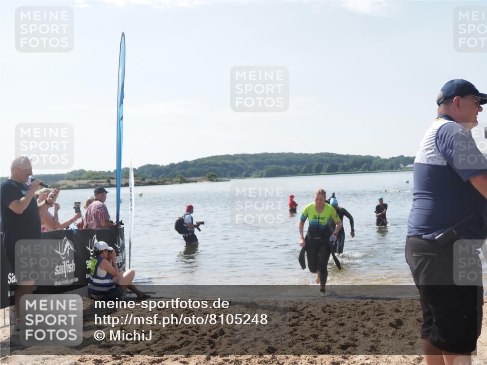 22.06.2025 - Viking Triathlon MichiJ http://msf.ph/oto/8105248 22.06.2025 10:49:38 Schwimmen 263, 321, 453 meine-sportfotos.de