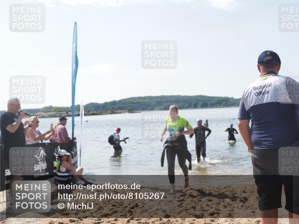 22.06.2025 - Viking Triathlon MichiJ http://msf.ph/oto/8105267 22.06.2025 10:49:39 Schwimmen 263, 321, 453 meine-sportfotos.de
