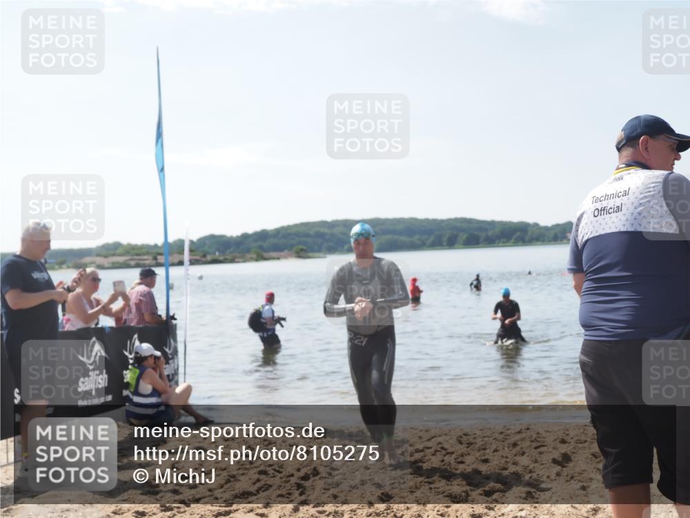 22.06.2025 - Viking Triathlon MichiJ http://msf.ph/oto/8105275 22.06.2025 10:49:43 Schwimmen 263, 270, 356, 453 meine-sportfotos.de