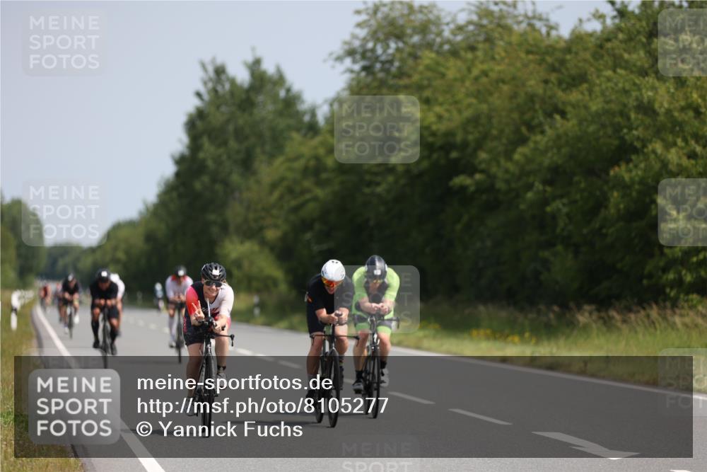 22.06.2025 - Viking Triathlon Yannick Fuchs http://msf.ph/oto/8105277 22.06.2025 11:29:33 Radfahren 78, 83, 93, 110, 254, 281, 314, 320, 375, 411, 427, 487 meine-sportfotos.de