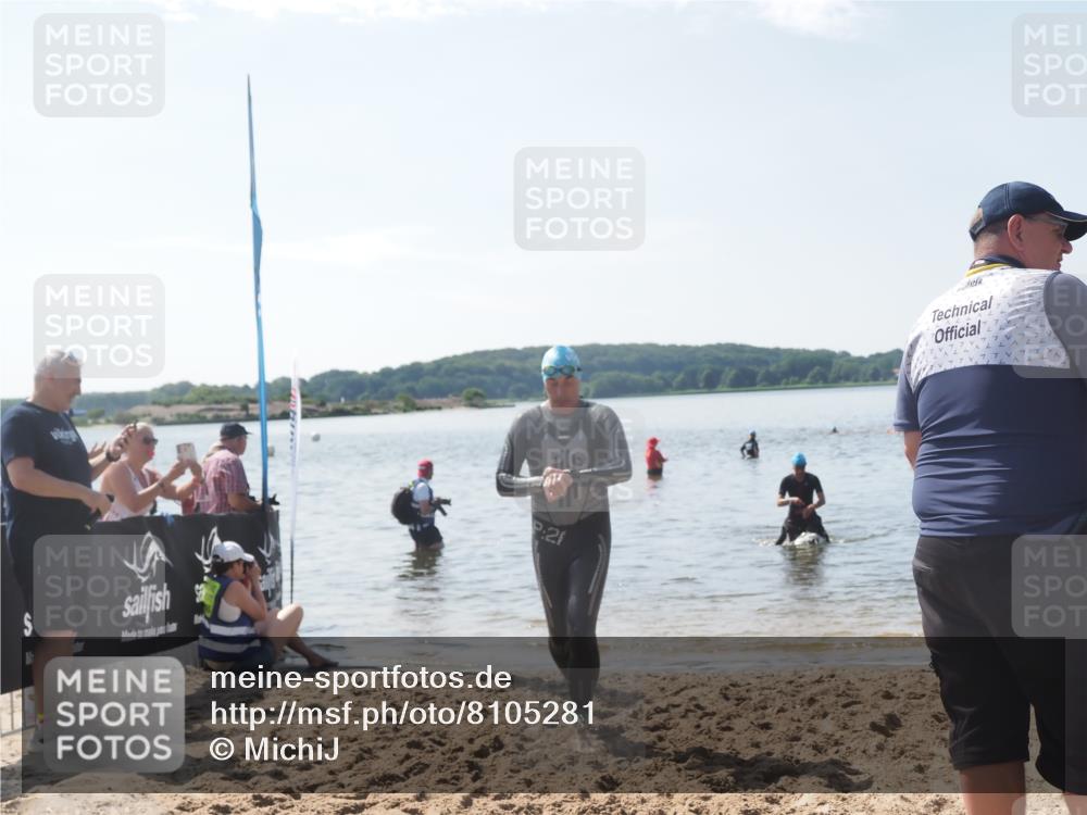 22.06.2025 - Viking Triathlon MichiJ http://msf.ph/oto/8105281 22.06.2025 10:49:43 Schwimmen 263, 270, 356, 453 meine-sportfotos.de