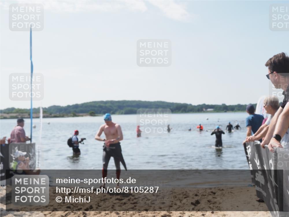 22.06.2025 - Viking Triathlon MichiJ http://msf.ph/oto/8105287 22.06.2025 10:50:12 Schwimmen 97, 431 meine-sportfotos.de