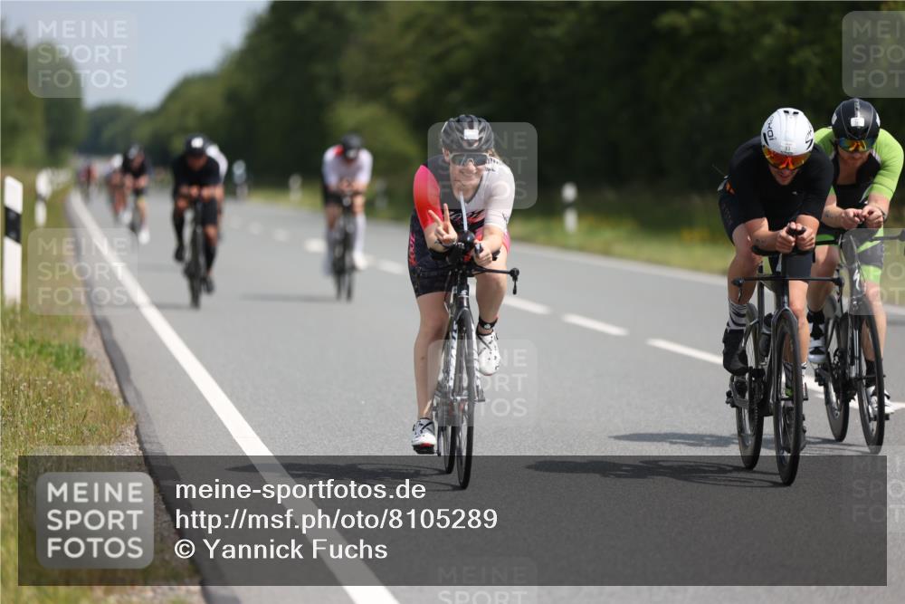 22.06.2025 - Viking Triathlon Yannick Fuchs http://msf.ph/oto/8105289 22.06.2025 11:29:34 Radfahren 78, 83, 93, 110, 182, 254, 281, 314, 320, 375, 411, 427, 487 meine-sportfotos.de