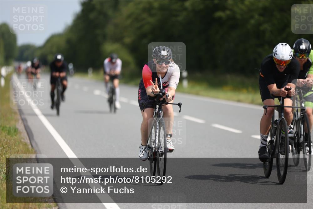22.06.2025 - Viking Triathlon Yannick Fuchs http://msf.ph/oto/8105292 22.06.2025 11:29:34 Radfahren 78, 83, 93, 110, 182, 254, 281, 314, 320, 375, 411, 427, 487 meine-sportfotos.de