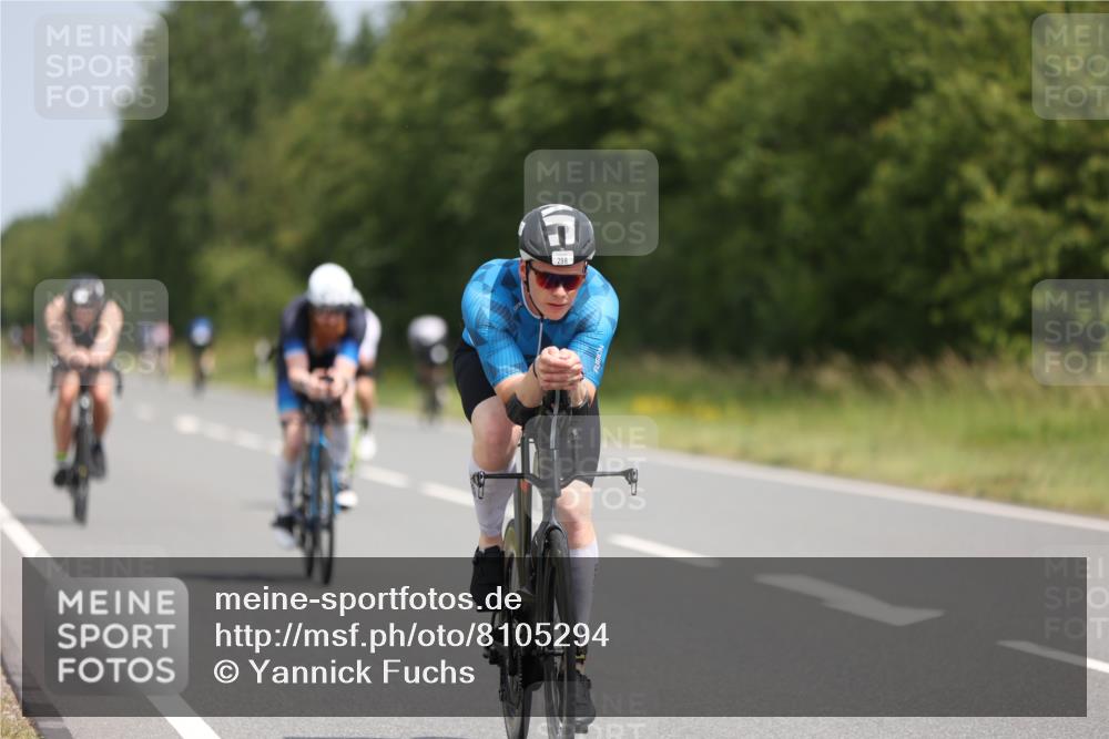 22.06.2025 - Viking Triathlon Yannick Fuchs http://msf.ph/oto/8105294 22.06.2025 12:09:58 Radfahren 298, 313, 341, 366, 386, 437, 542 meine-sportfotos.de
