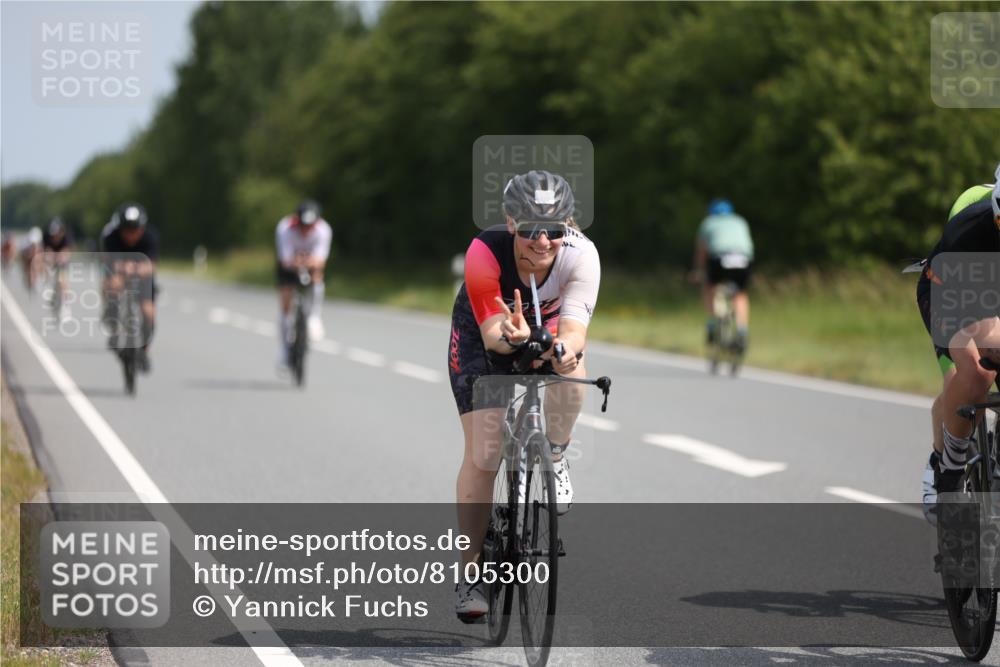 22.06.2025 - Viking Triathlon Yannick Fuchs http://msf.ph/oto/8105300 22.06.2025 11:29:34 Radfahren 78, 83, 93, 110, 182, 254, 281, 314, 320, 375, 411, 427, 487 meine-sportfotos.de