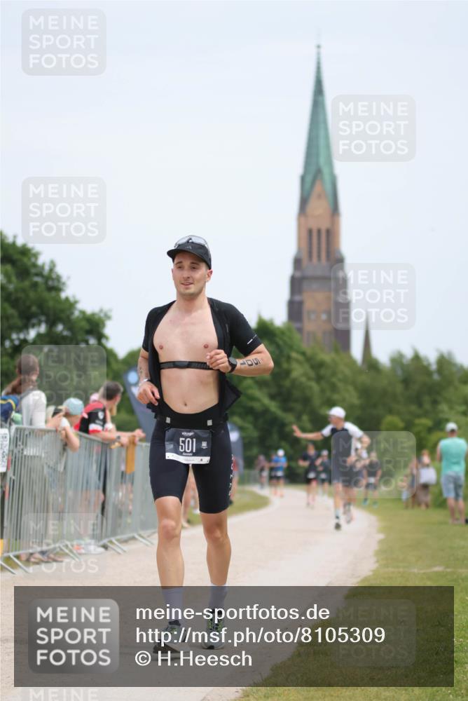 22.06.2025 - Viking Triathlon H.Heesch http://msf.ph/oto/8105309 22.06.2025 13:44:08 Laufen 42, 186, 501 meine-sportfotos.de