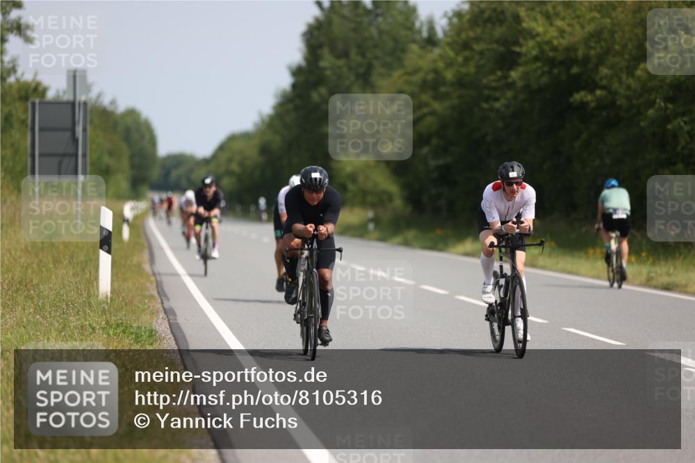 22.06.2025 - Viking Triathlon Yannick Fuchs http://msf.ph/oto/8105316 22.06.2025 11:29:36 Radfahren 83, 93, 182, 254, 281, 314, 320, 375, 411, 427, 487 meine-sportfotos.de