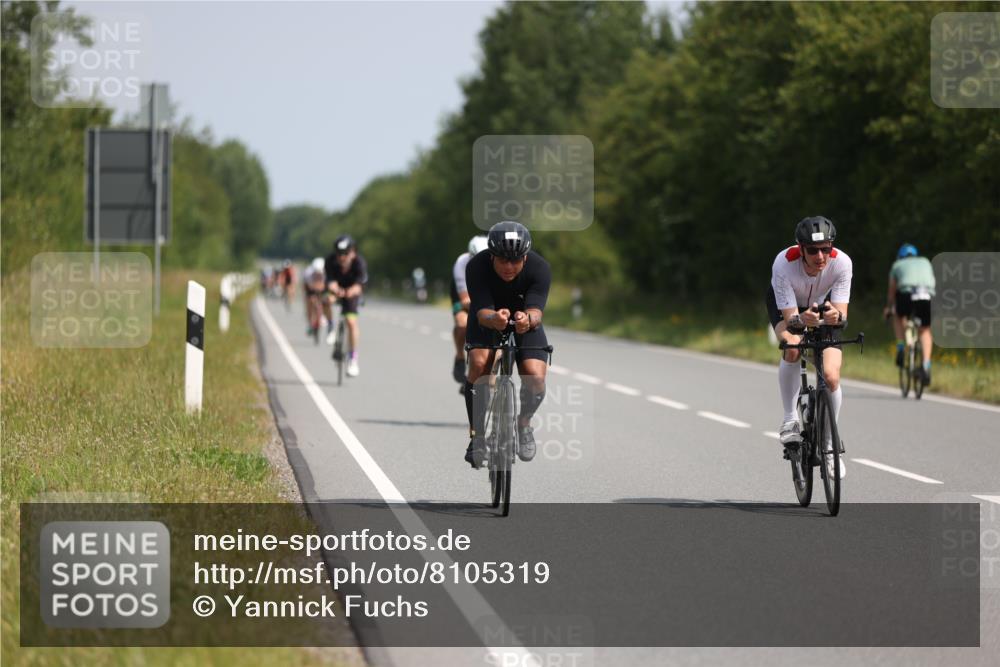 22.06.2025 - Viking Triathlon Yannick Fuchs http://msf.ph/oto/8105319 22.06.2025 11:29:36 Radfahren 83, 93, 182, 254, 281, 314, 320, 375, 411, 427, 487 meine-sportfotos.de
