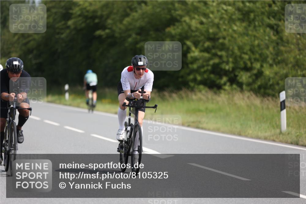 22.06.2025 - Viking Triathlon Yannick Fuchs http://msf.ph/oto/8105325 22.06.2025 11:29:37 Radfahren 83, 93, 182, 254, 281, 320, 375, 427, 487 meine-sportfotos.de
