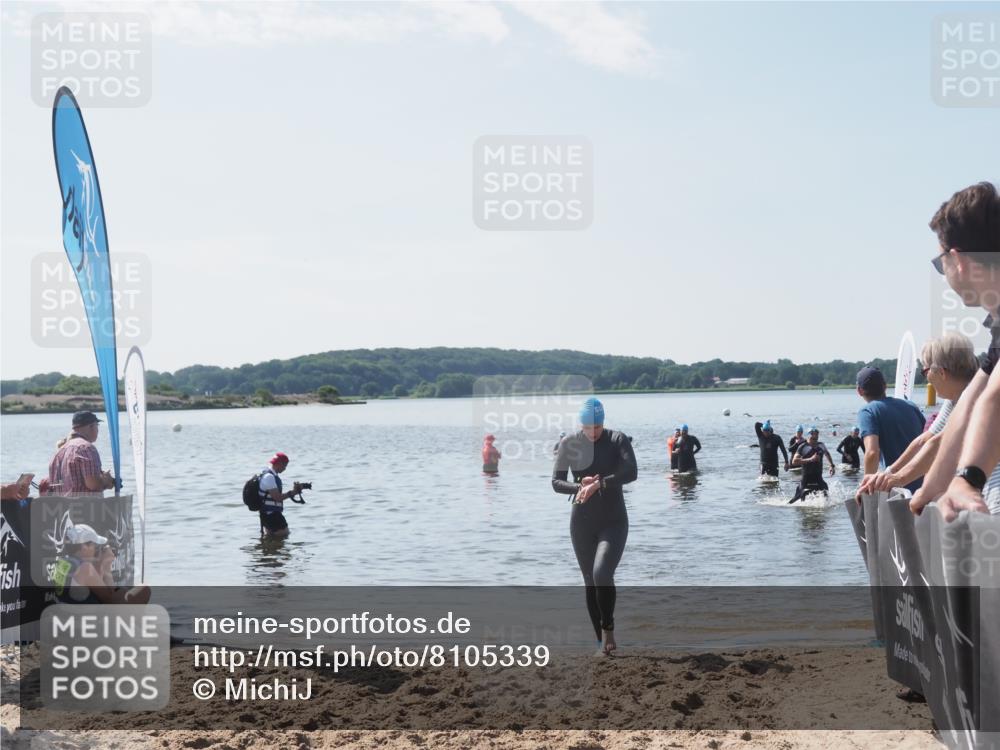 22.06.2025 - Viking Triathlon MichiJ http://msf.ph/oto/8105339 22.06.2025 10:50:24 Schwimmen 24, 202, 418, 431, 463 meine-sportfotos.de