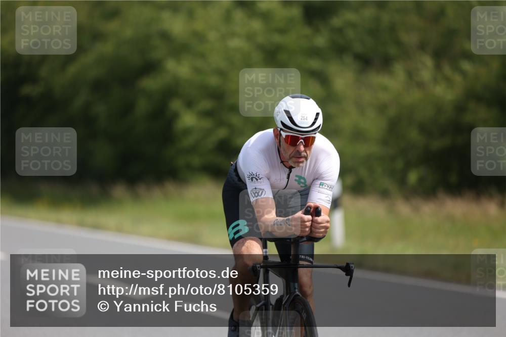 22.06.2025 - Viking Triathlon Yannick Fuchs http://msf.ph/oto/8105359 22.06.2025 11:29:39 Radfahren 83, 93, 182, 254, 281, 320, 375, 487 meine-sportfotos.de