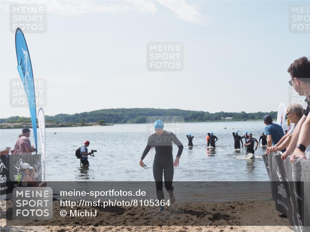 22.06.2025 - Viking Triathlon MichiJ http://msf.ph/oto/8105364 22.06.2025 10:50:25 Schwimmen 24, 202, 418, 431, 463 meine-sportfotos.de