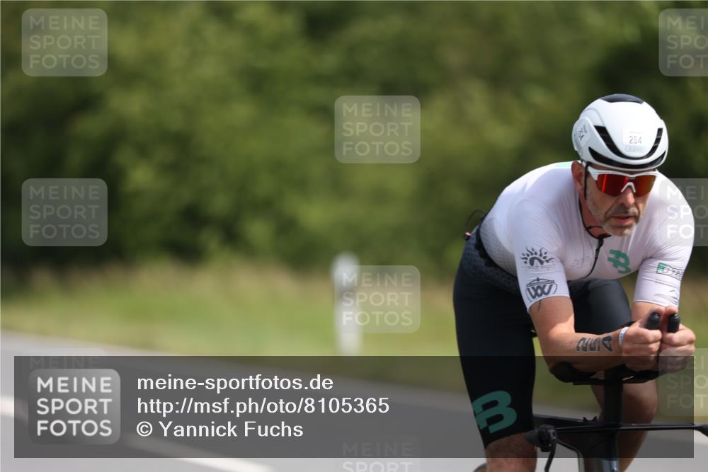 22.06.2025 - Viking Triathlon Yannick Fuchs http://msf.ph/oto/8105365 22.06.2025 11:29:39 Radfahren 83, 93, 182, 254, 281, 320, 375, 487 meine-sportfotos.de