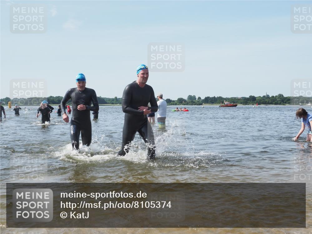 22.06.2025 - Viking Triathlon KatJ http://msf.ph/oto/8105374 22.06.2025 10:36:25 Schwimmen 42, 88, 101, 232, 251, 334, 407 meine-sportfotos.de