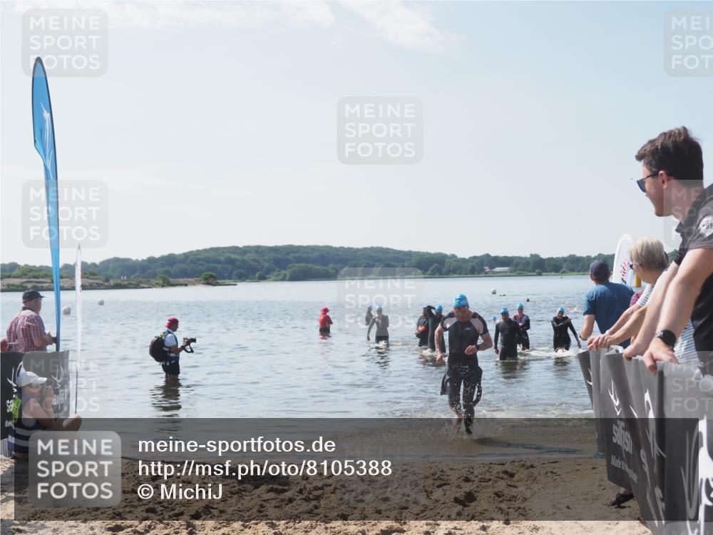 22.06.2025 - Viking Triathlon MichiJ http://msf.ph/oto/8105388 22.06.2025 10:50:31 Schwimmen 24, 48, 202, 402, 418, 463, 533 meine-sportfotos.de