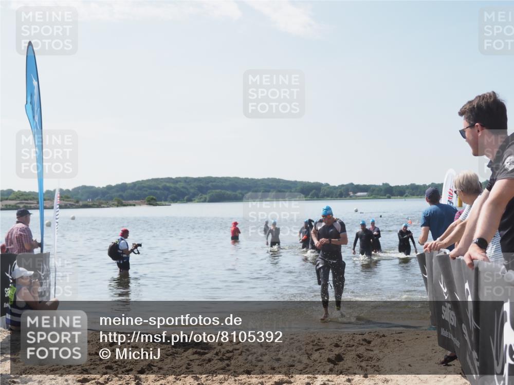 22.06.2025 - Viking Triathlon MichiJ http://msf.ph/oto/8105392 22.06.2025 10:50:31 Schwimmen 24, 48, 202, 402, 418, 463, 533 meine-sportfotos.de