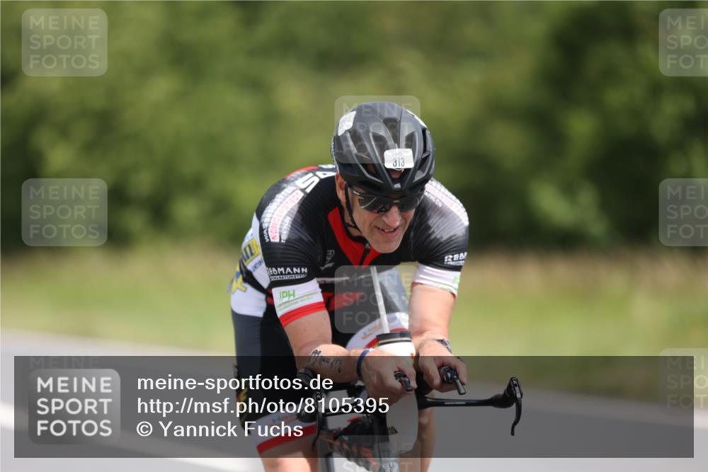 22.06.2025 - Viking Triathlon Yannick Fuchs http://msf.ph/oto/8105395 22.06.2025 12:10:06 Radfahren 57, 59, 171, 313, 366, 386 meine-sportfotos.de