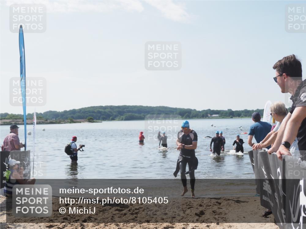 22.06.2025 - Viking Triathlon MichiJ http://msf.ph/oto/8105405 22.06.2025 10:50:31 Schwimmen 24, 48, 202, 402, 418, 463, 533 meine-sportfotos.de