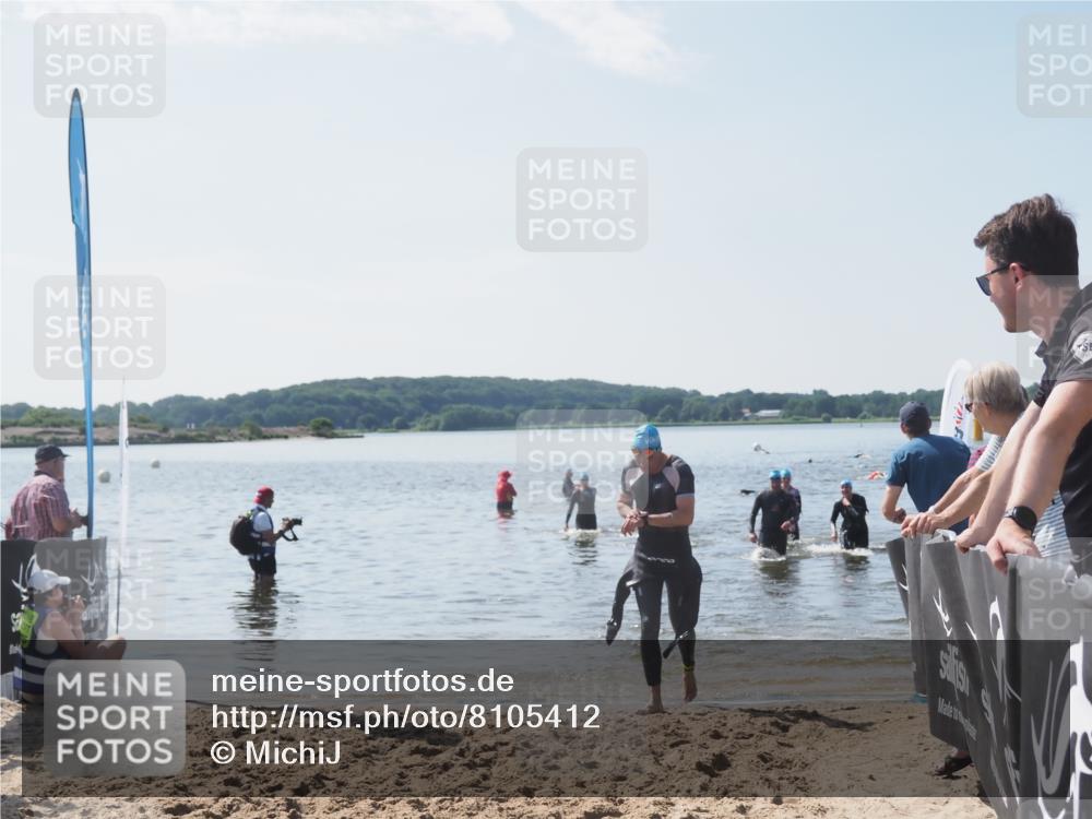 22.06.2025 - Viking Triathlon MichiJ http://msf.ph/oto/8105412 22.06.2025 10:50:31 Schwimmen 24, 48, 202, 402, 418, 463, 533 meine-sportfotos.de