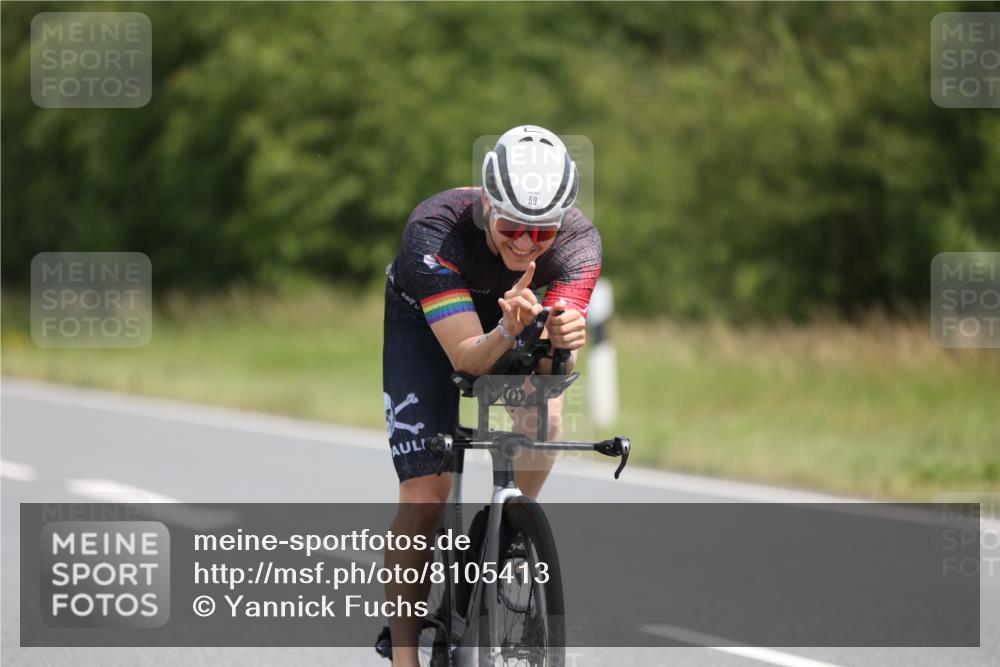 22.06.2025 - Viking Triathlon Yannick Fuchs http://msf.ph/oto/8105413 22.06.2025 12:10:10 Radfahren 57, 59, 152, 171, 295, 313, 332, 540, 552 meine-sportfotos.de