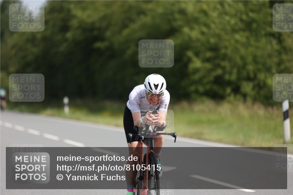 22.06.2025 - Viking Triathlon Yannick Fuchs http://msf.ph/oto/8105415 22.06.2025 11:29:43 Radfahren 72, 131, 154, 182, 254, 375, 553 meine-sportfotos.de