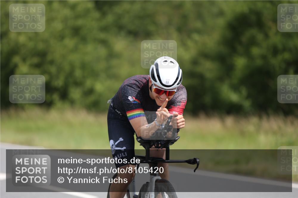 22.06.2025 - Viking Triathlon Yannick Fuchs http://msf.ph/oto/8105420 22.06.2025 12:10:10 Radfahren 57, 59, 152, 171, 295, 313, 332, 540, 552 meine-sportfotos.de