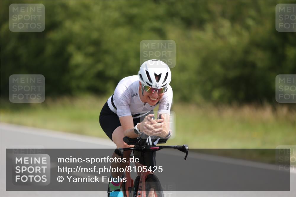 22.06.2025 - Viking Triathlon Yannick Fuchs http://msf.ph/oto/8105425 22.06.2025 11:29:44 Radfahren 72, 131, 154, 182, 375, 553 meine-sportfotos.de