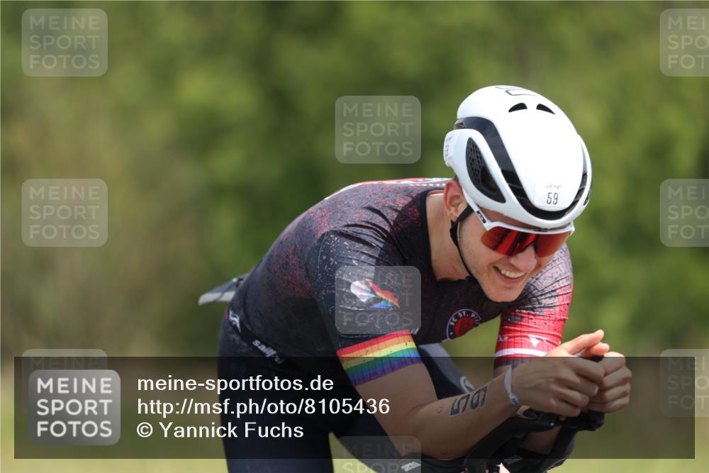22.06.2025 - Viking Triathlon Yannick Fuchs http://msf.ph/oto/8105436 22.06.2025 12:10:11 Radfahren 57, 59, 152, 171, 295, 332, 540, 552 meine-sportfotos.de