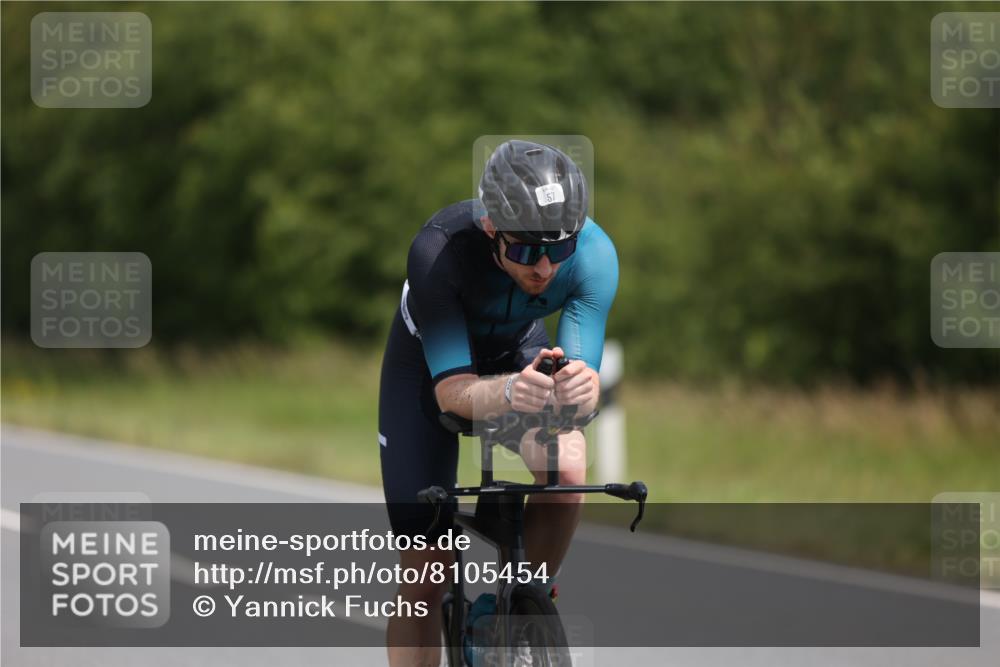 22.06.2025 - Viking Triathlon Yannick Fuchs http://msf.ph/oto/8105454 22.06.2025 12:10:14 Radfahren 57, 59, 152, 171, 295, 332, 500, 540, 552 meine-sportfotos.de