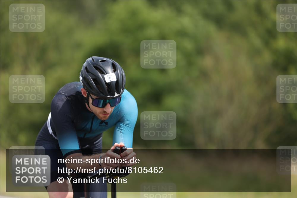22.06.2025 - Viking Triathlon Yannick Fuchs http://msf.ph/oto/8105462 22.06.2025 12:10:14 Radfahren 57, 59, 152, 171, 295, 332, 500, 540, 552 meine-sportfotos.de