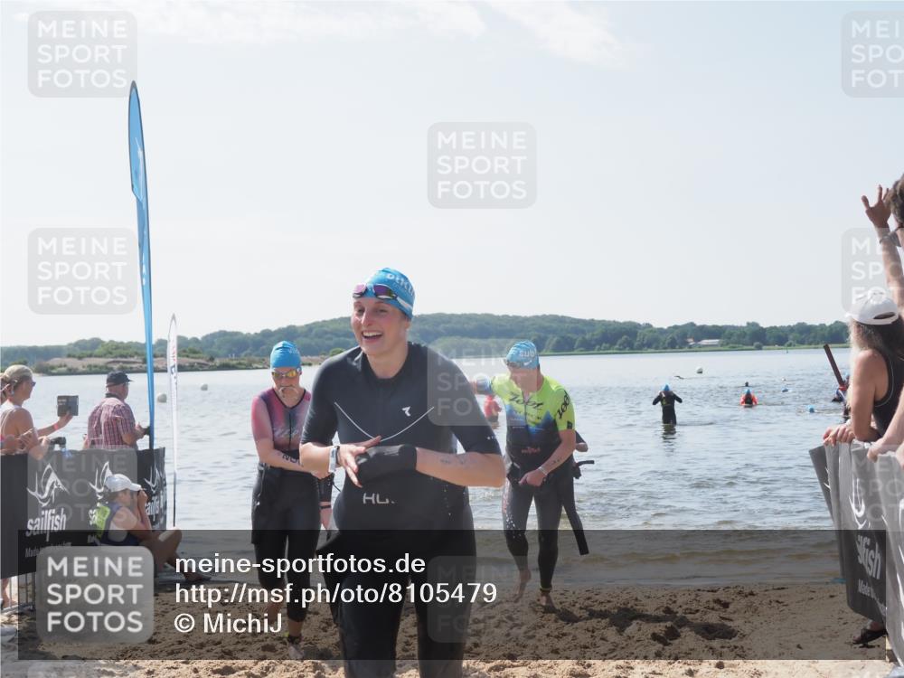 22.06.2025 - Viking Triathlon MichiJ http://msf.ph/oto/8105479 22.06.2025 10:50:43 Schwimmen 24, 48, 202, 402, 418, 533 meine-sportfotos.de