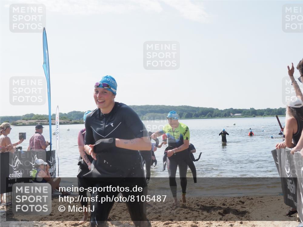 22.06.2025 - Viking Triathlon MichiJ http://msf.ph/oto/8105487 22.06.2025 10:50:43 Schwimmen 24, 48, 202, 402, 418, 533 meine-sportfotos.de
