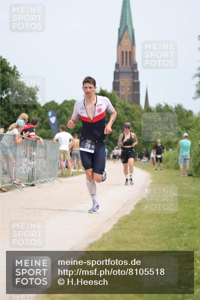 22.06.2025 - Viking Triathlon H.Heesch http://msf.ph/oto/8105518 22.06.2025 13:45:24 Laufen 178, 196, 602 meine-sportfotos.de