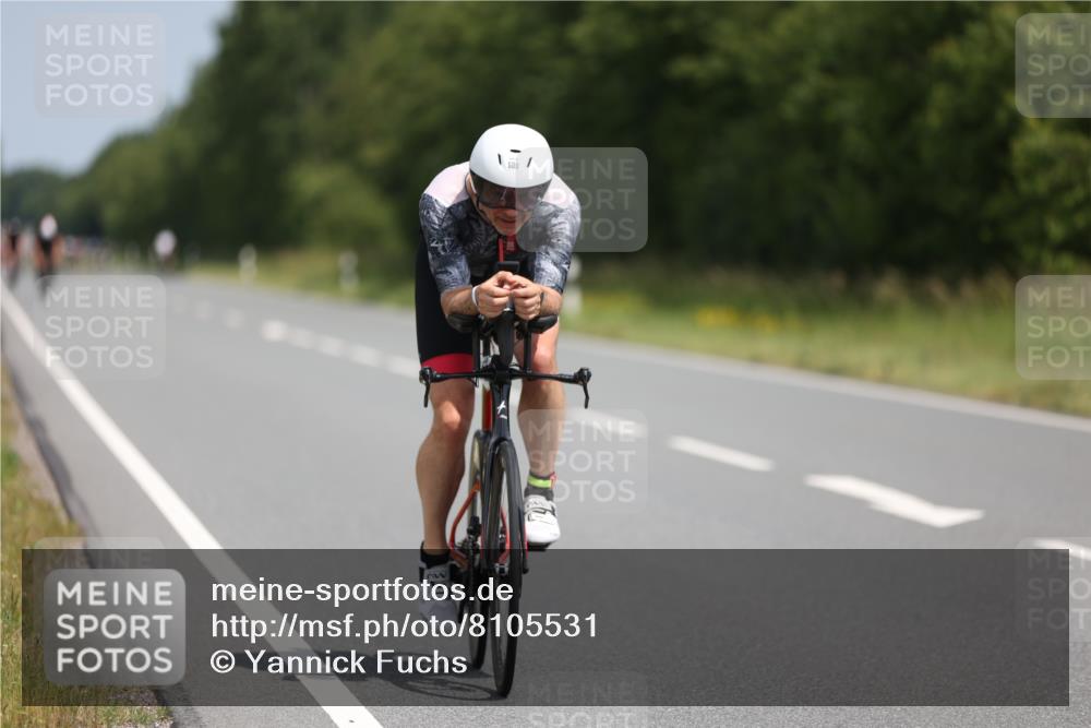22.06.2025 - Viking Triathlon Yannick Fuchs http://msf.ph/oto/8105531 22.06.2025 12:10:22 Radfahren 152, 295, 332, 363, 500, 540, 662 meine-sportfotos.de