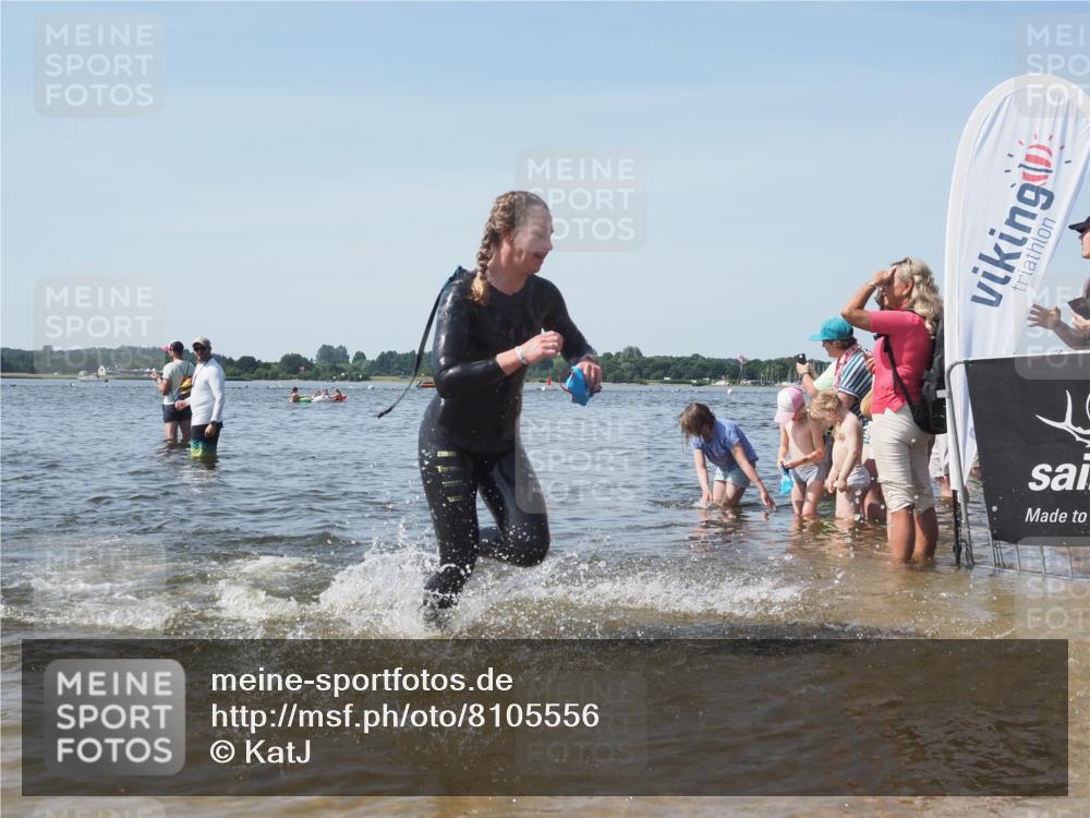 22.06.2025 - Viking Triathlon KatJ http://msf.ph/oto/8105556 22.06.2025 10:36:33 Schwimmen 42, 88, 232, 251, 332 meine-sportfotos.de