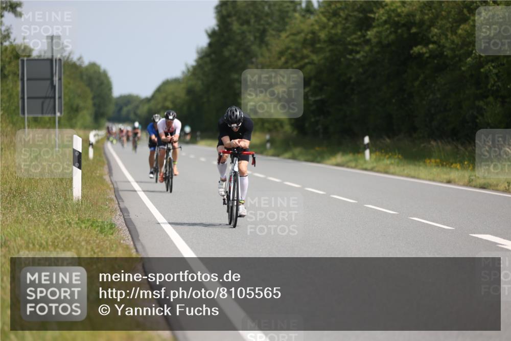 22.06.2025 - Viking Triathlon Yannick Fuchs http://msf.ph/oto/8105565 22.06.2025 11:29:56 Radfahren 72, 131, 150, 153, 270, 370, 553, 651 meine-sportfotos.de