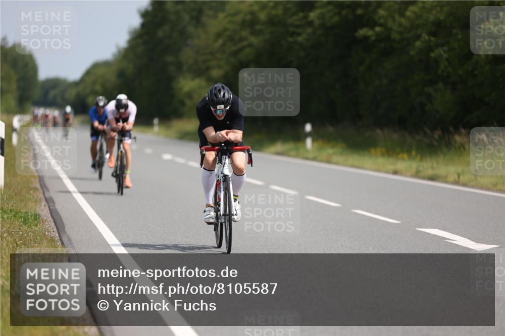22.06.2025 - Viking Triathlon Yannick Fuchs http://msf.ph/oto/8105587 22.06.2025 11:29:57 Radfahren 150, 153, 270, 370, 651 meine-sportfotos.de